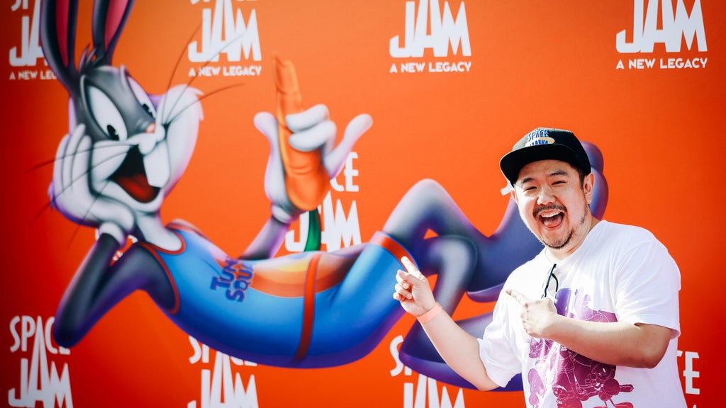 Eric Bauza, actor who voiced Bugs Bunny, Daffy Duck and other cartoon characters, dies at 46 — Fayetteville Arts news